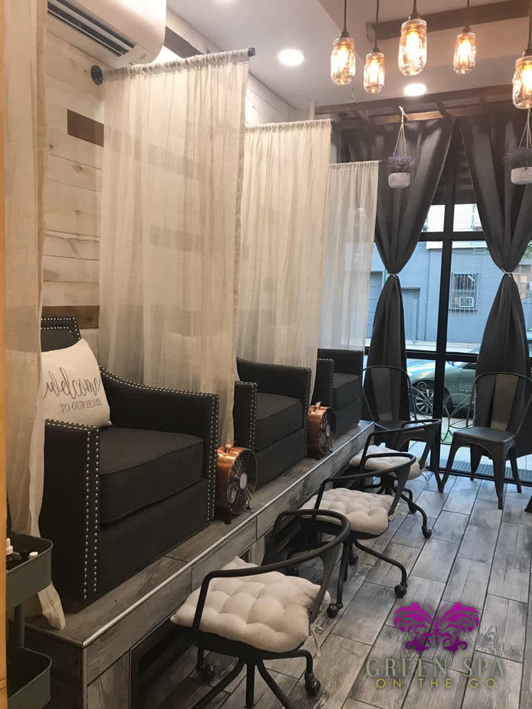 Organic Manicure, Pedicure, Massage, Waxing and Facial in Brooklyn